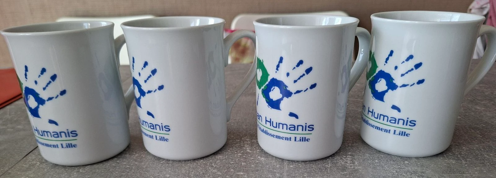 Lot of 4 mugs – photo 2